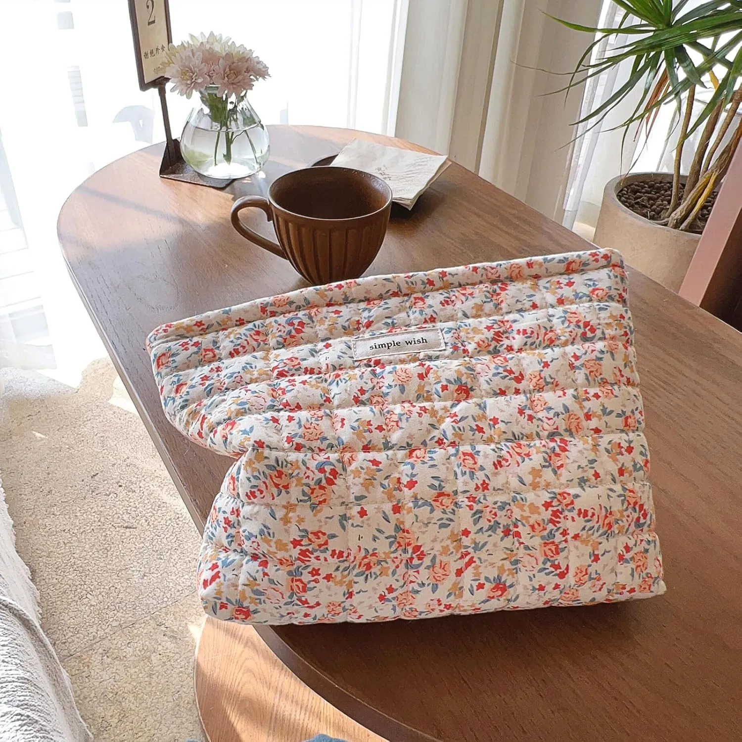2 Pieces Floral Makeup Bag, Cute Travel Quilted Pouch Cosmetic Bag Organizer, Small Cotton Coquette Aesthetic Purse Toiletry Bag for Women Girls accessories (Red Flower-2PCS)