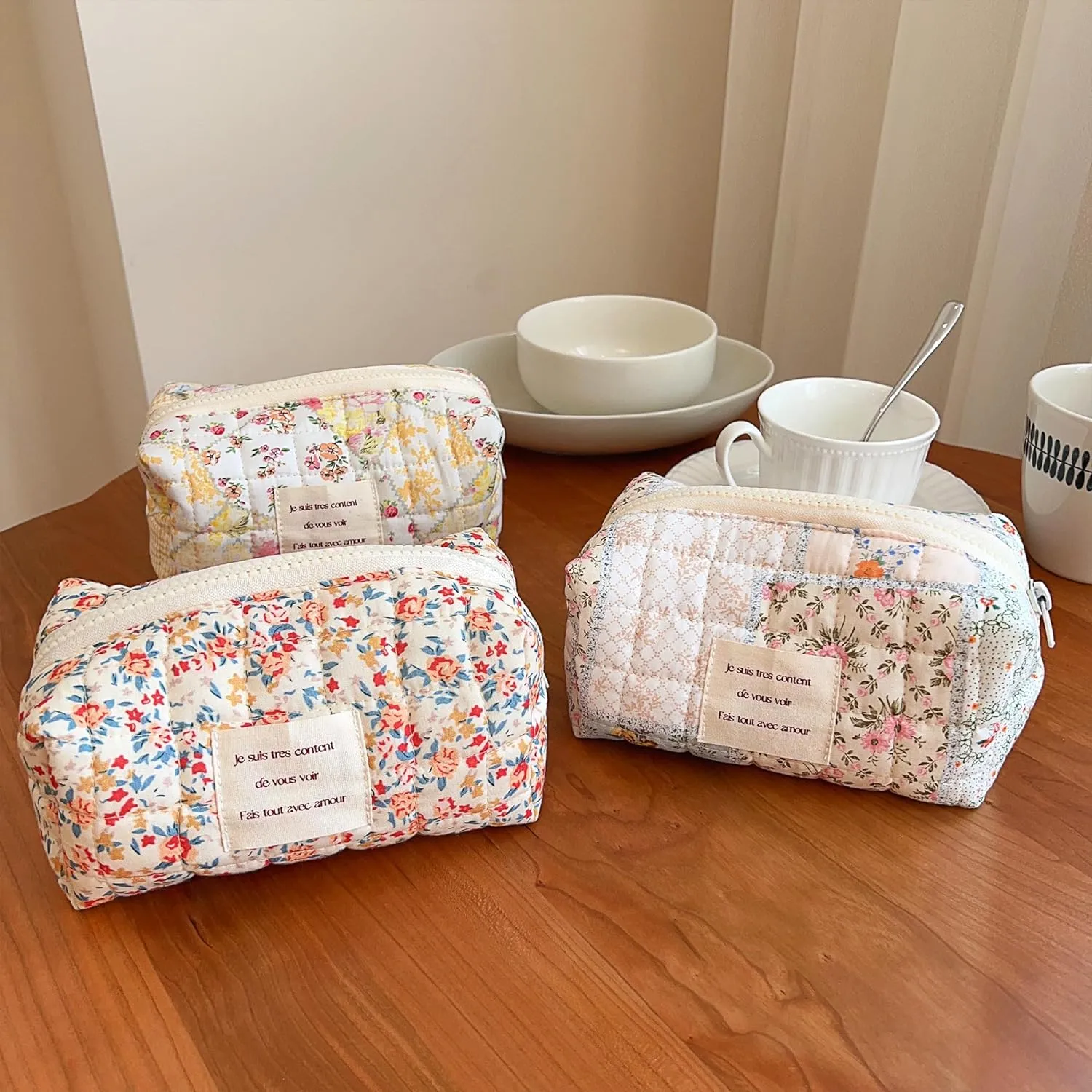 2 Pieces Floral Makeup Bag, Cute Travel Quilted Pouch Cosmetic Bag Organizer, Small Cotton Coquette Aesthetic Purse Toiletry Bag for Women Girls accessories (Red Flower-2PCS)