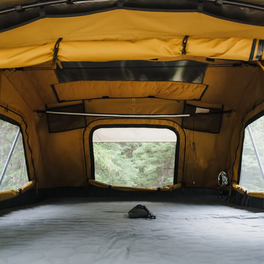 4X4 Colorado EOS Lite | MINI (Queen Size Bed) | LIGHTWEIGHT ROOFTOP TENT