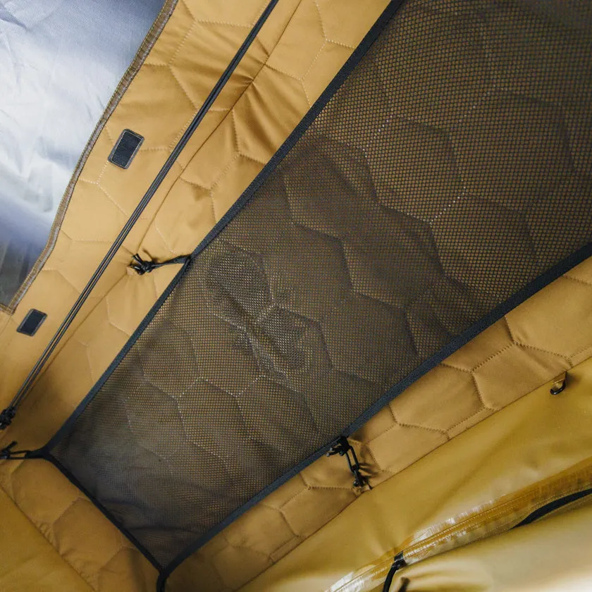 4X4 Colorado EOS Lite | MINI (Queen Size Bed) | LIGHTWEIGHT ROOFTOP TENT