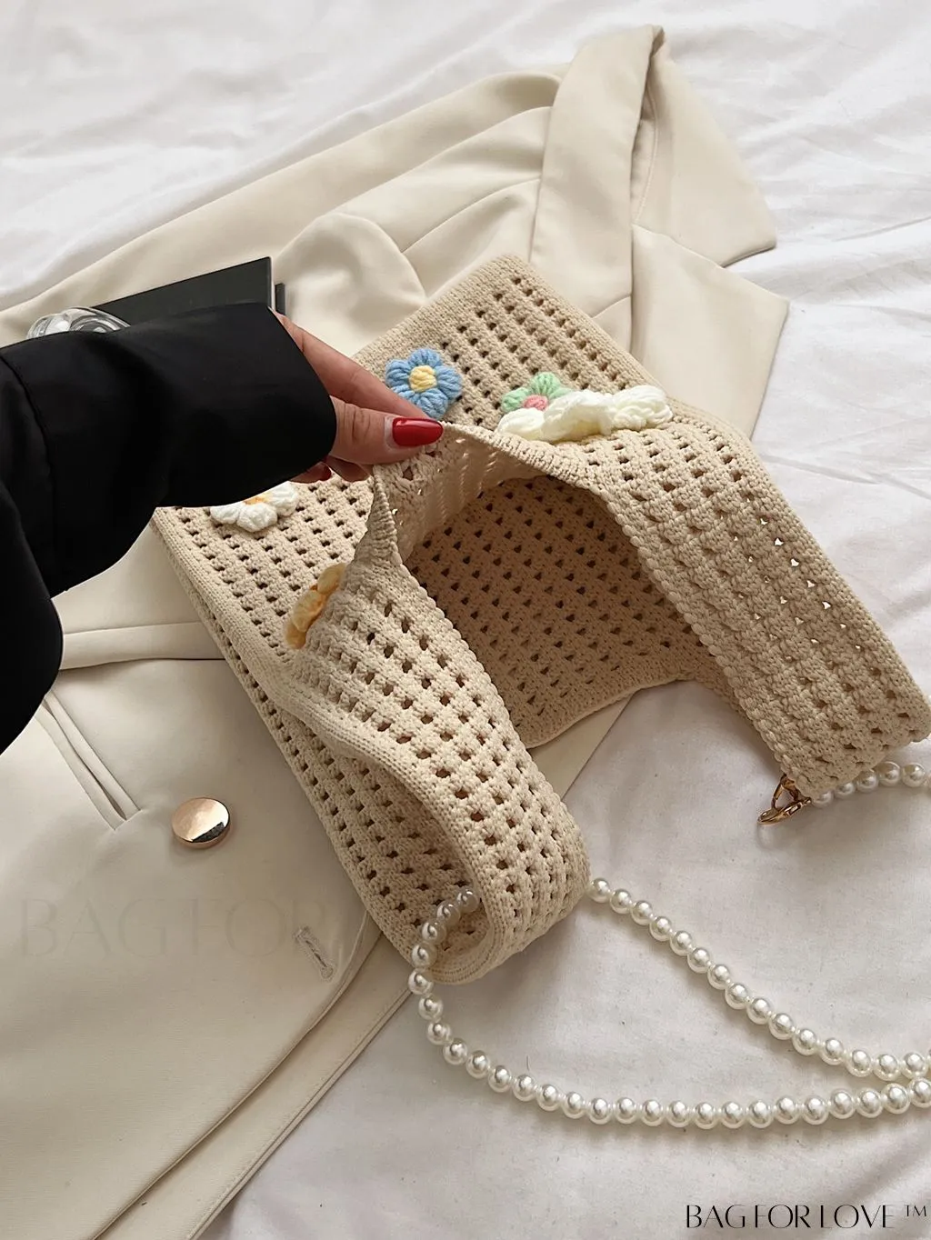 BagForLove - Chic Crocheted Bag with Delicate Floral Embellishments for Effortless Style
