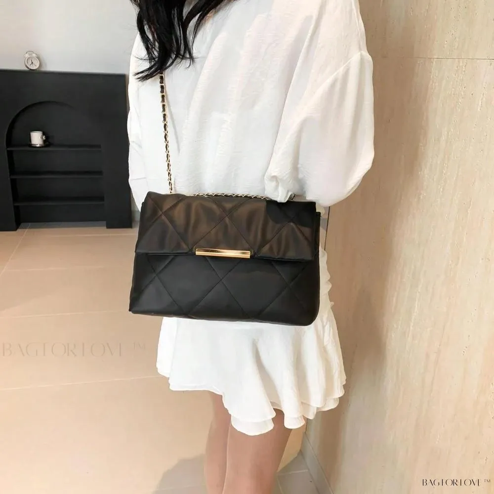 BagForLove - Delicate Shoulder Bag with Rhombus Accents
