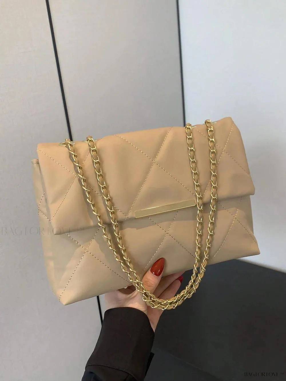 BagForLove - Delicate Shoulder Bag with Rhombus Accents