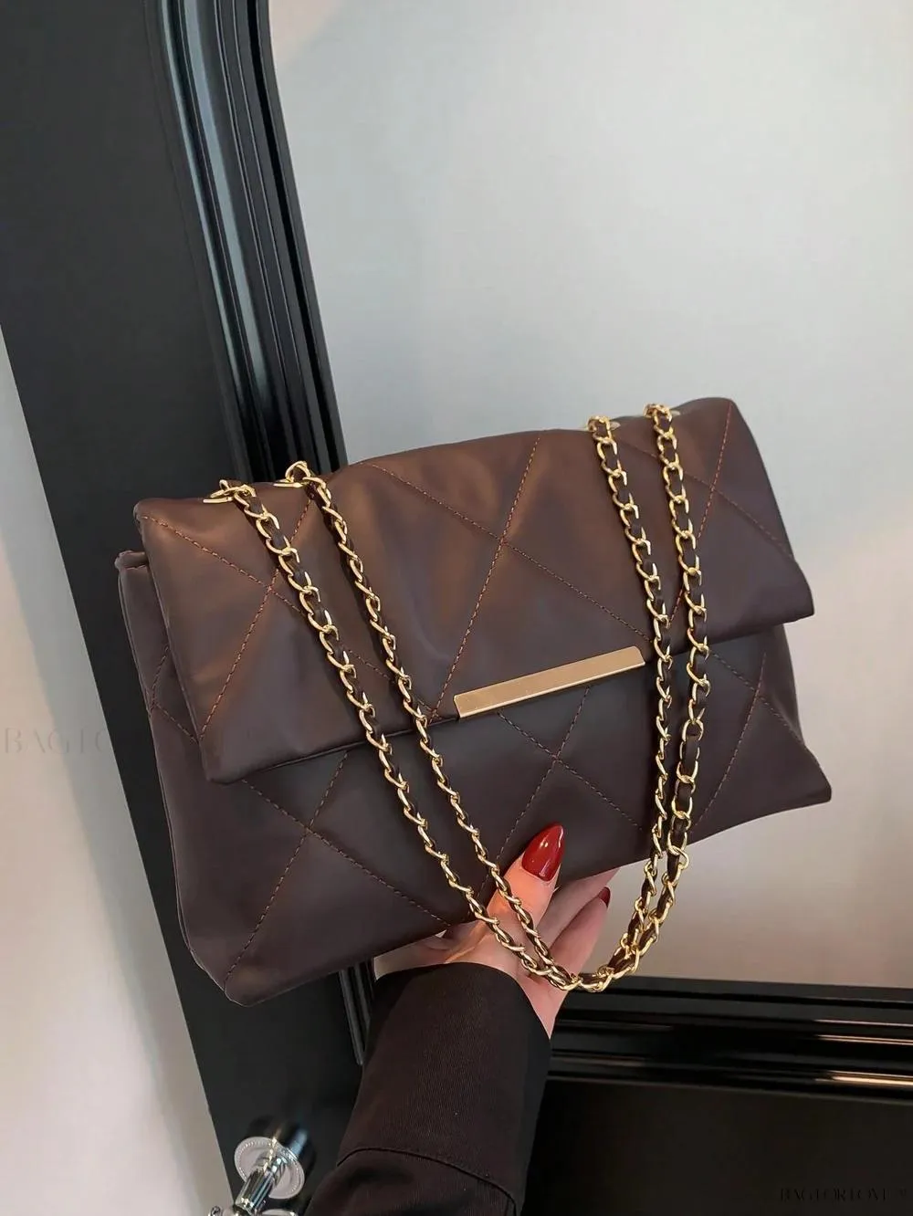 BagForLove - Delicate Shoulder Bag with Rhombus Accents