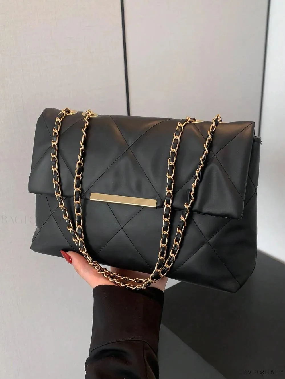 BagForLove - Delicate Shoulder Bag with Rhombus Accents