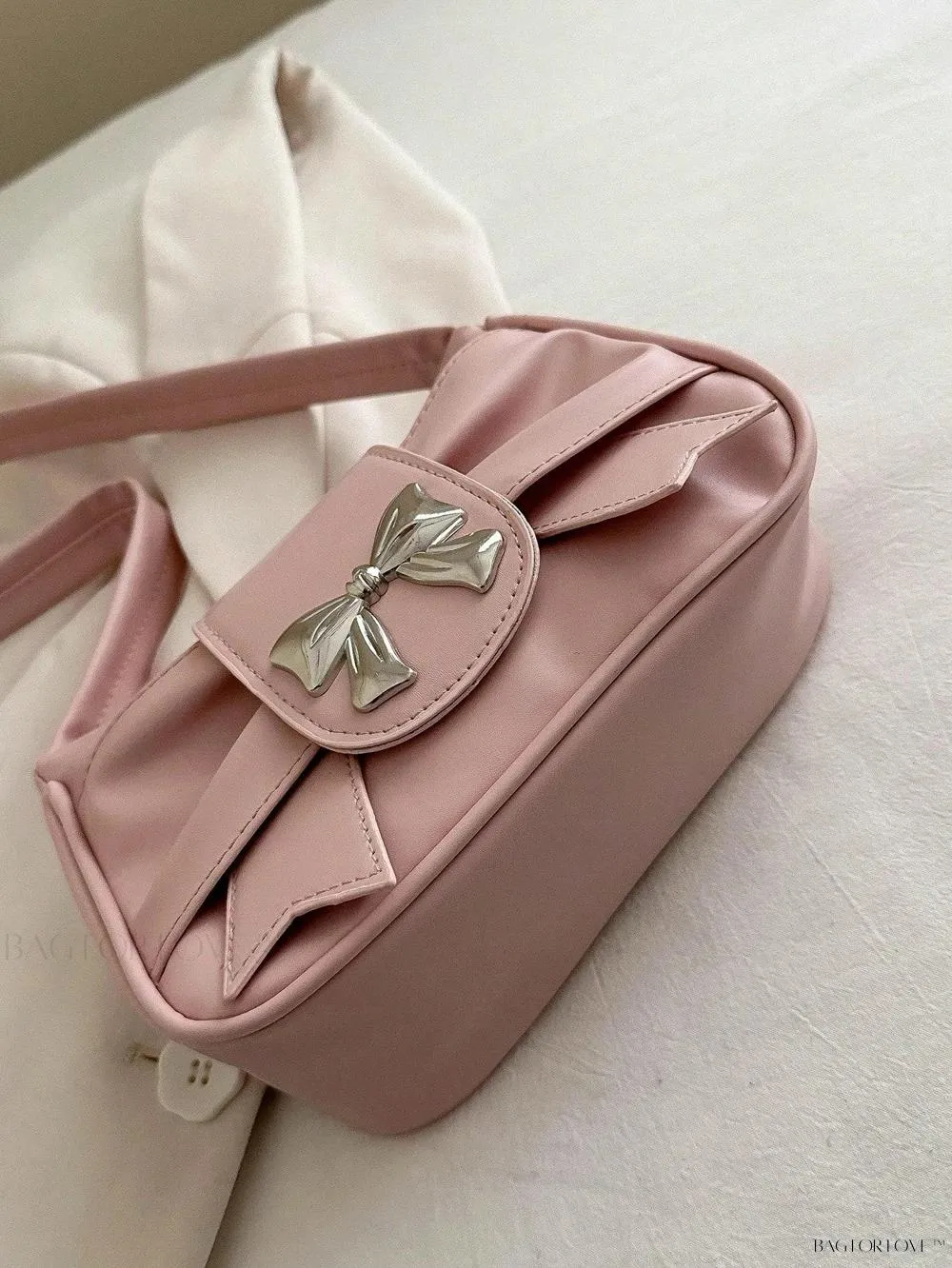 BagForLove - Soft Cloud-Shaped Shoulder Bag with Delicate Bowknot