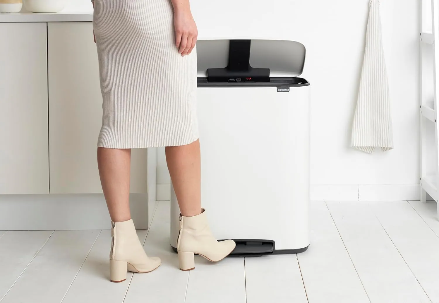 Brabantia Bo Step-On Pedal Trash Can - 2 x 8 Gal Inner Buckets (White) Waste/Recycling Garbage Can, Removable Compartments