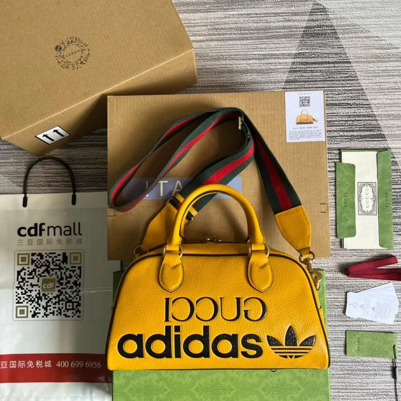 Charm - GG Bags - 1212