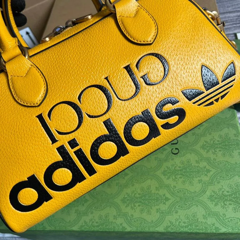 Charm - GG Bags - 1212