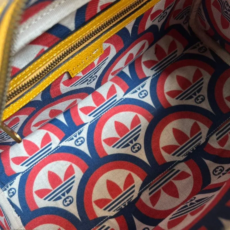 Charm - GG Bags - 1212