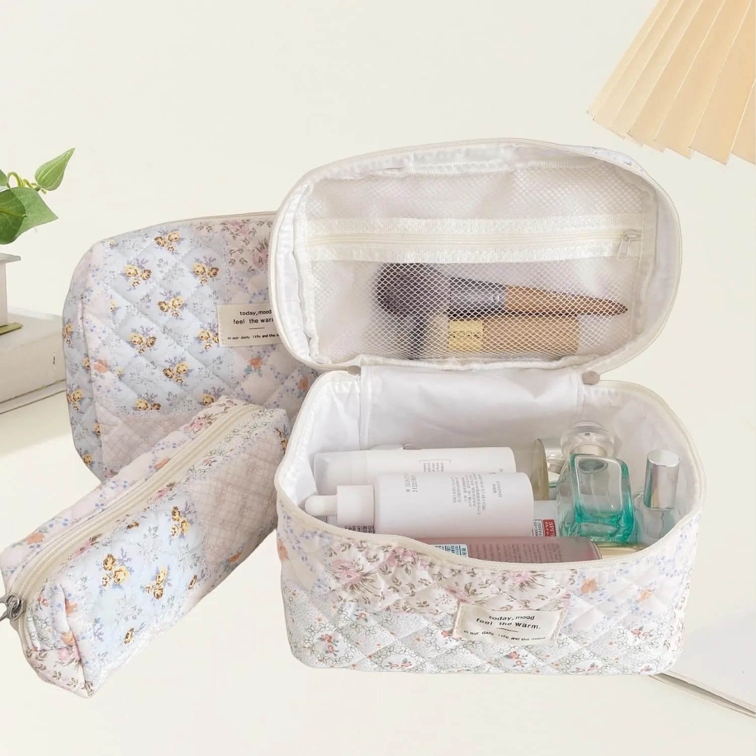 Floral Quilted Makeup Bag Set for Women Aesthetic Travel Large Cute Cosmetic Toiletry Pouch Lightweight Cotton Tote Purse Organizer Insert Valentines_Gifts for Her, c01 (3PCS#08Patchwork)