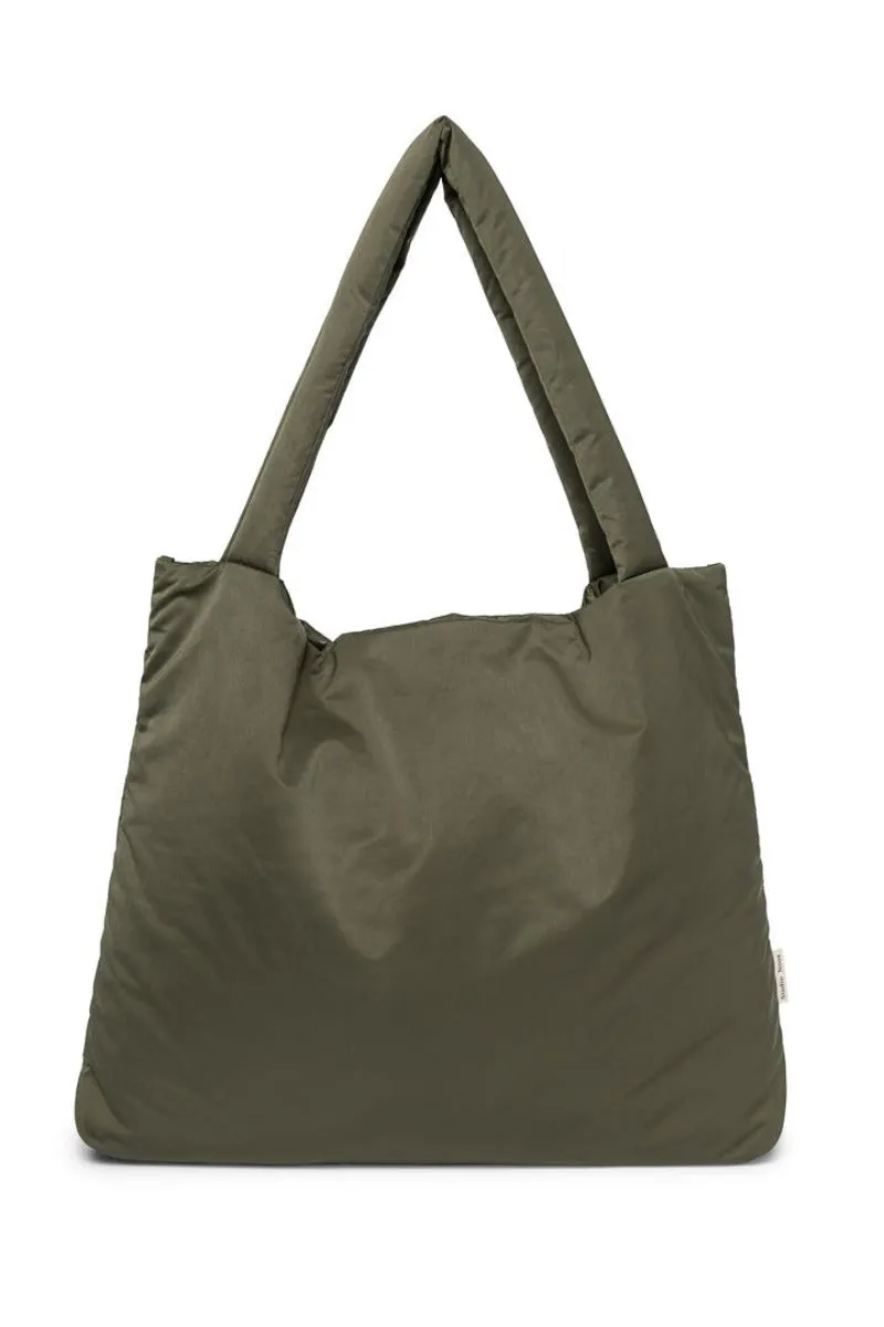 Grüne wattierte Mom Bag