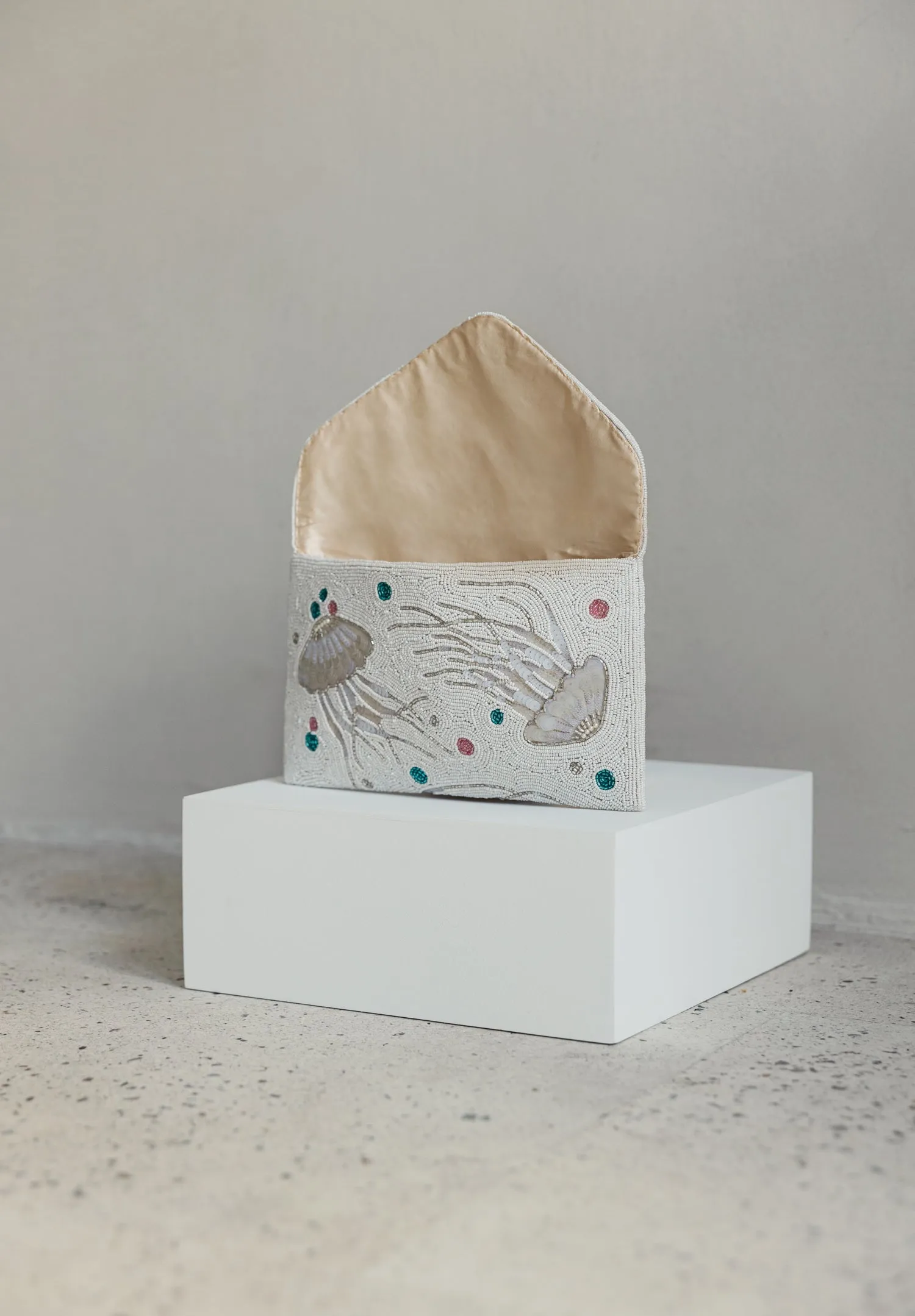 Jellyfish Beaded Handbag (Preorder)