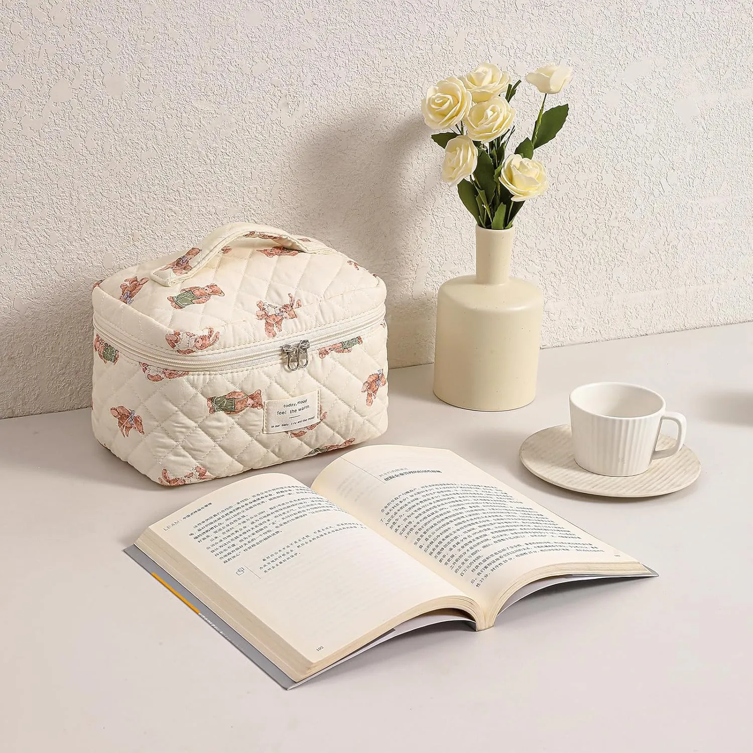 Large Quilted Makeup Bag for Women and Girls, Cute Coquette Floral Cotton Cosmetic Bag, Aesthetic Travel Organized Toiletry Bags (06 White Bears)