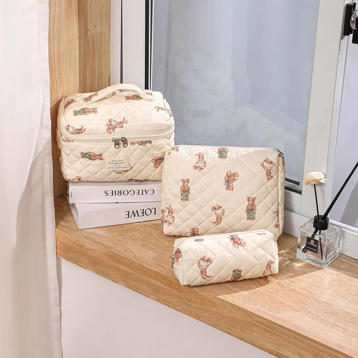 Large Quilted Makeup Bag for Women and Girls, Cute Coquette Floral Cotton Cosmetic Bag, Aesthetic Travel Organized Toiletry Bags (06 White Bears)