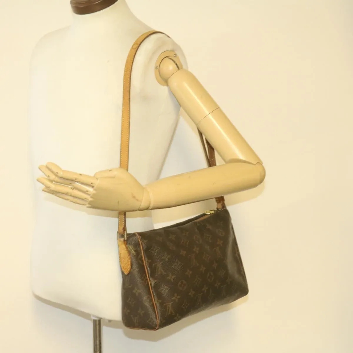 LOUIS VUITTON Monogram Tulle Lee Shoulder Bag M51348 LV sy146