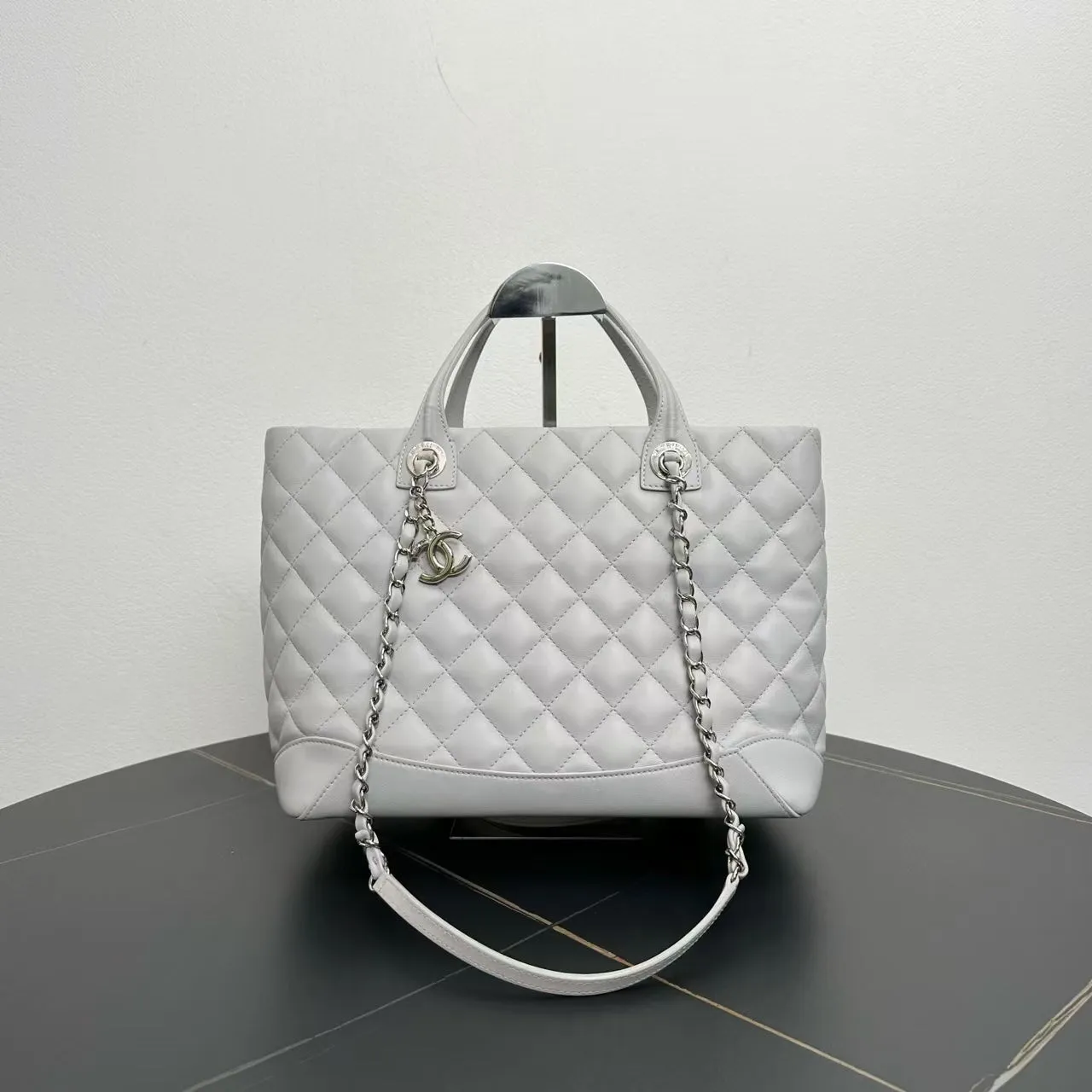 Preloved Chanel Quilted Two-Way Bag 2018 in Light Gray Leather