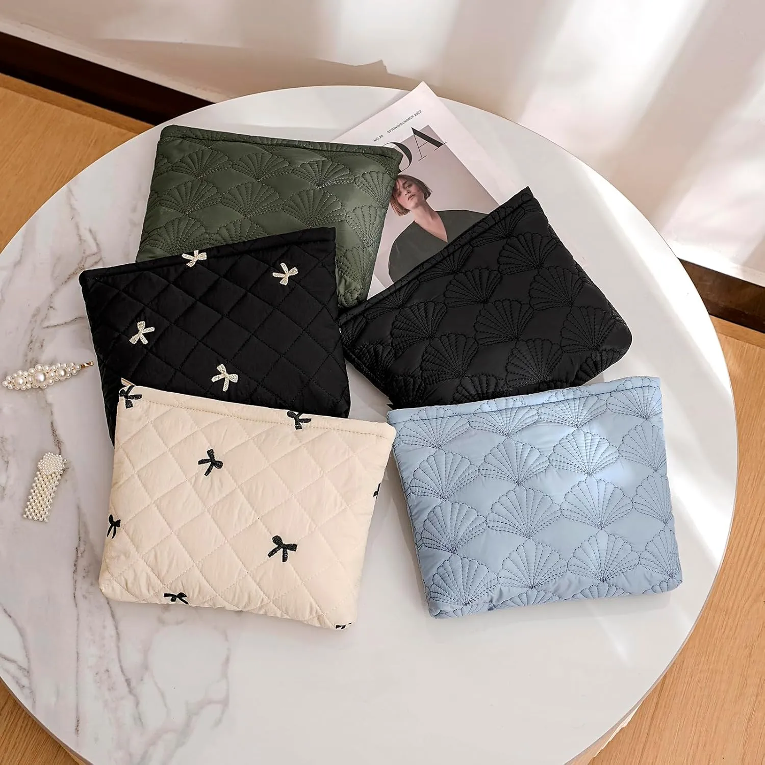 Quilted Cotton Coquette Makeup bag, Coastal Granddaughter Aesthetic Cosmetic Bag, Cute Seashell Portable Travel Toiletry Pouch (02Black)