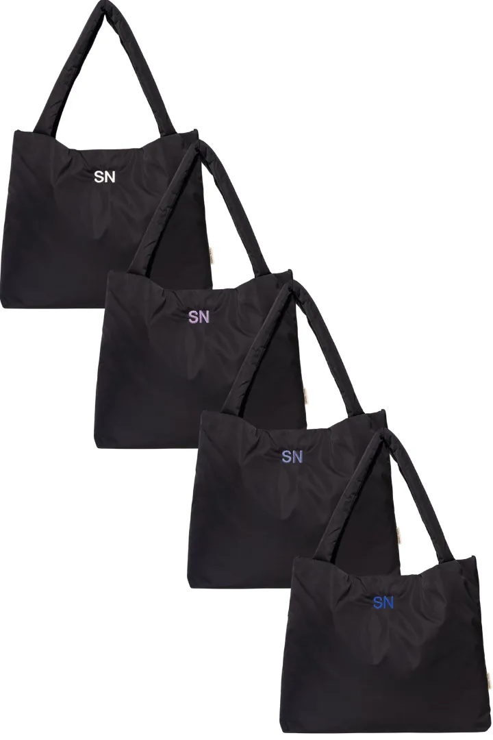 Schwarze wattierte Mom Bag