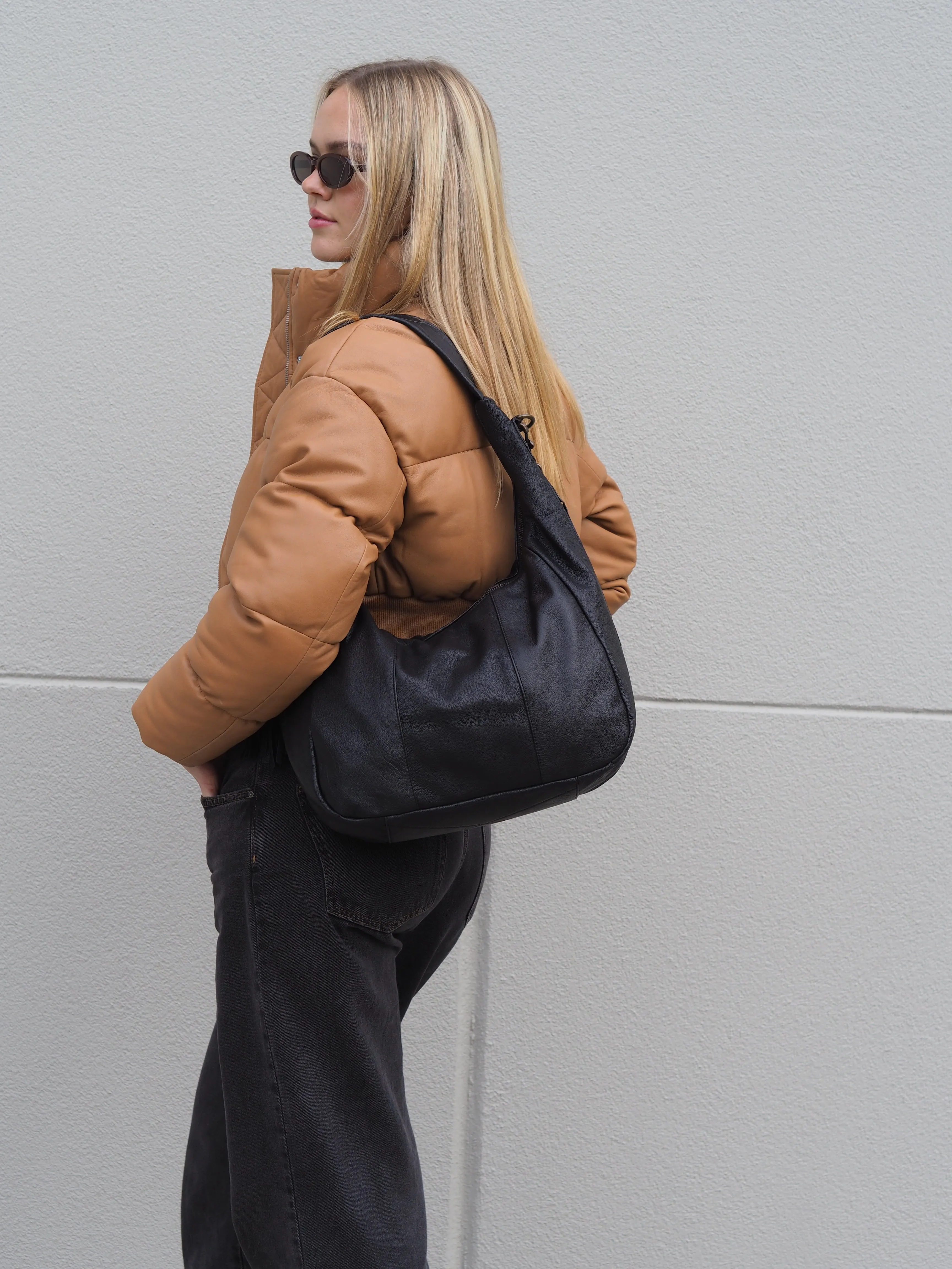 Suki Soft Hobo | Black