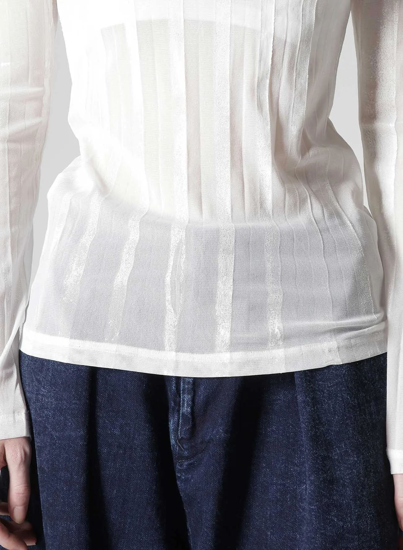 TULLE PLEATS LONG SLEEVE HIGH NECK T
