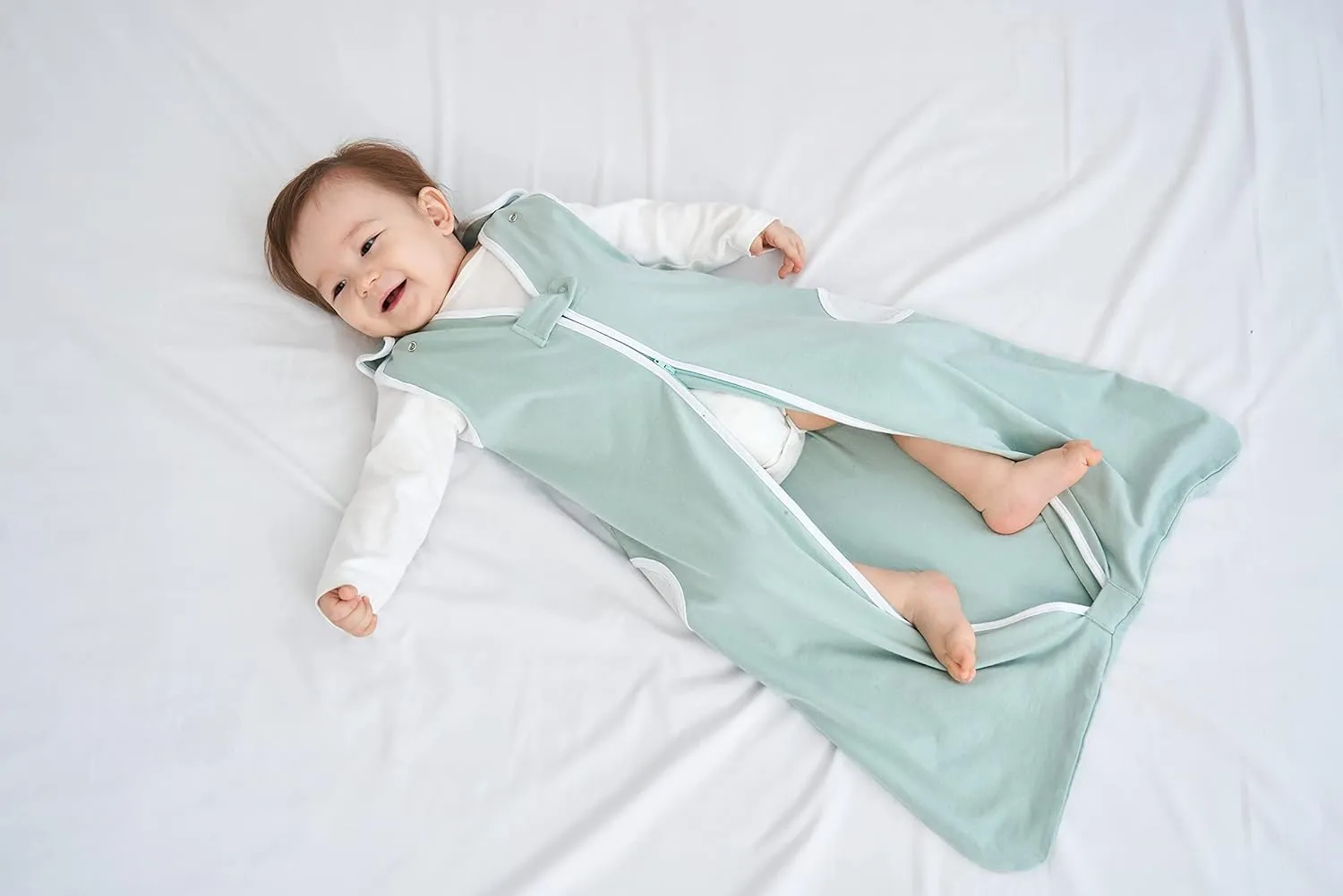 TWINOR Breathable Reduce Suffocation Risk Baby Wearable Blanket, Sleeping Bag with 2-Way Zipper, Tog 0.5 Soft Sack