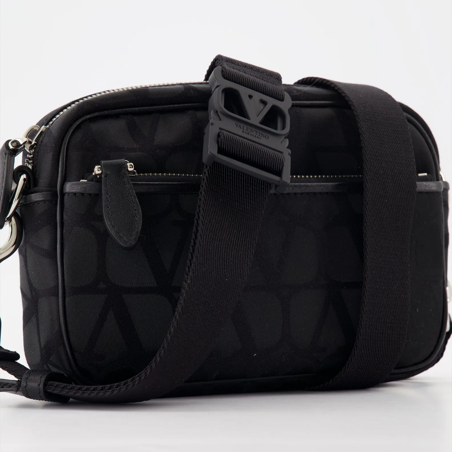 VLogo Monogram Canvas Bag