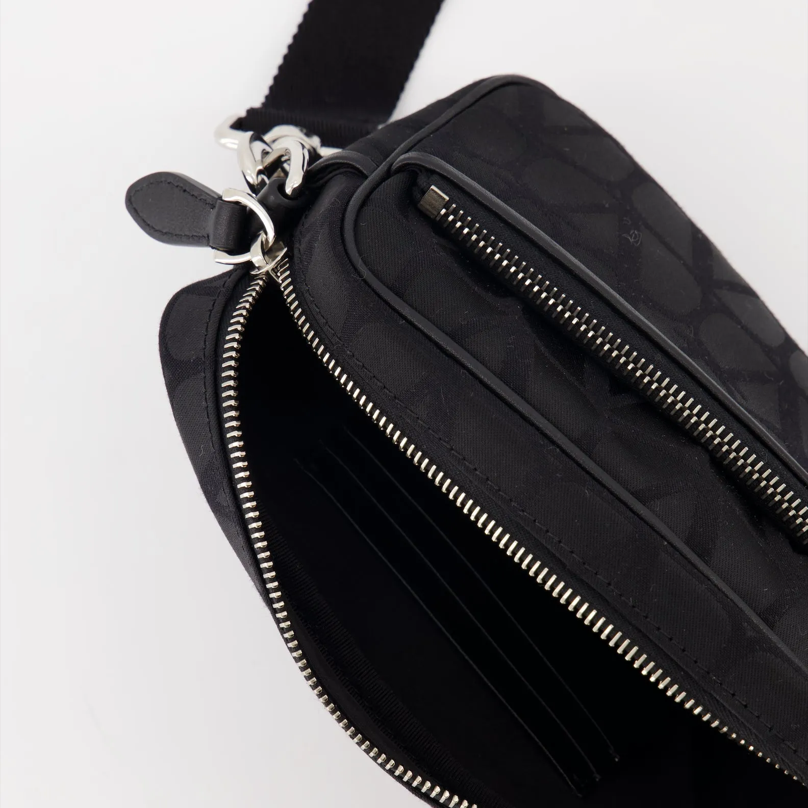 VLogo Monogram Canvas Bag