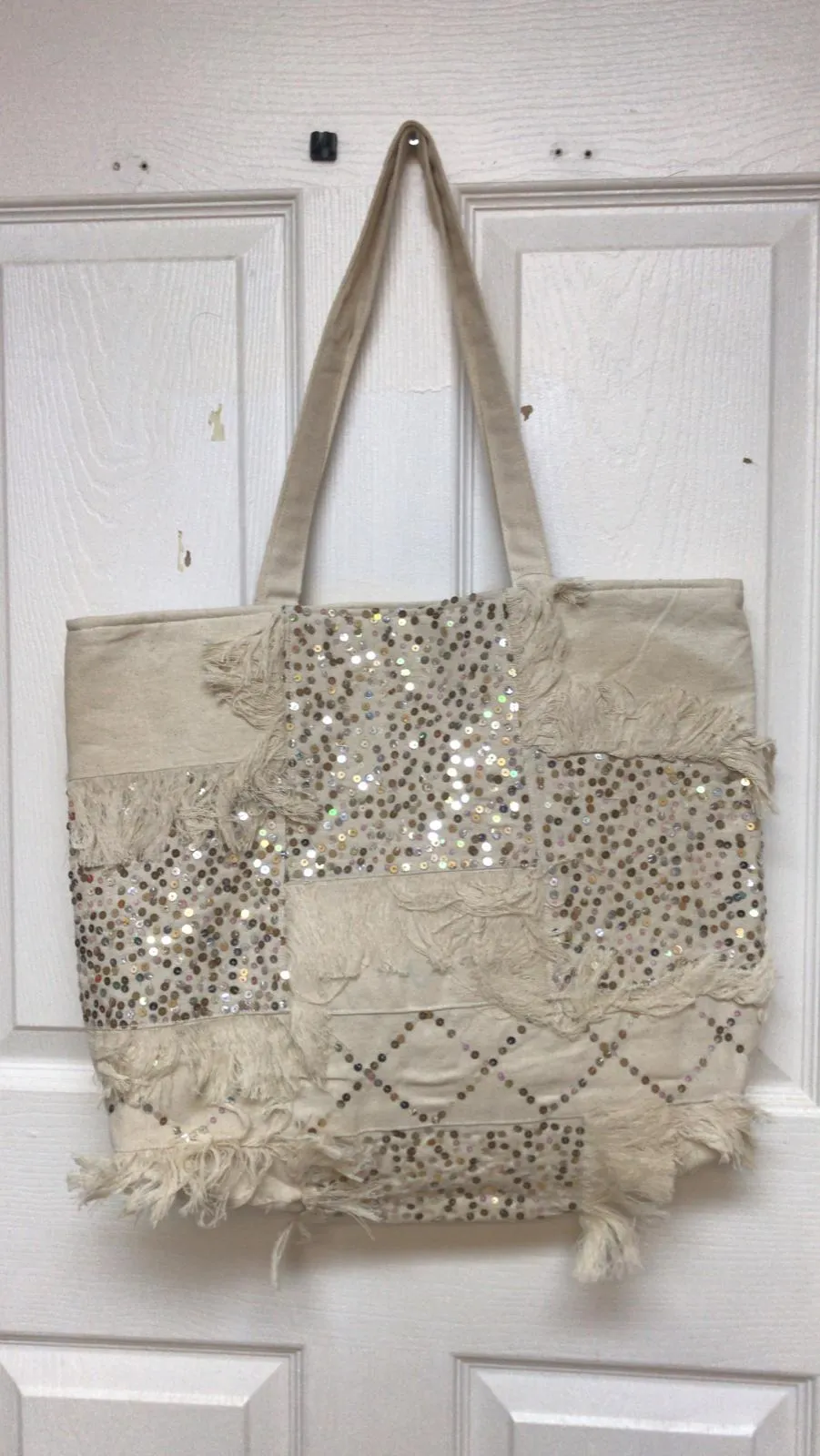 White glitzy tote $25 each, 2 per pack