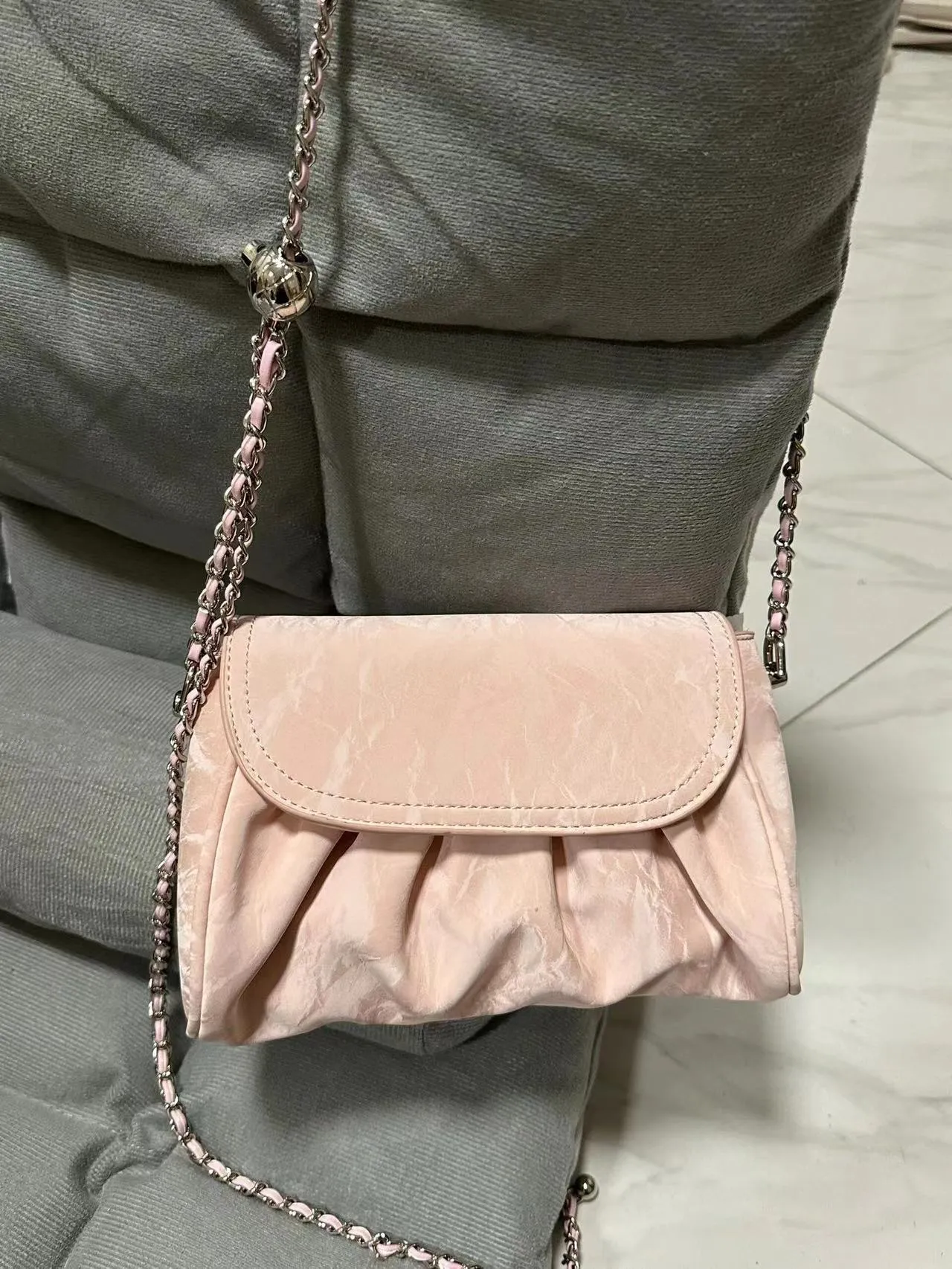 Women's Chain Texture High-grade Exquisite Cell Soft Shoulder Bags